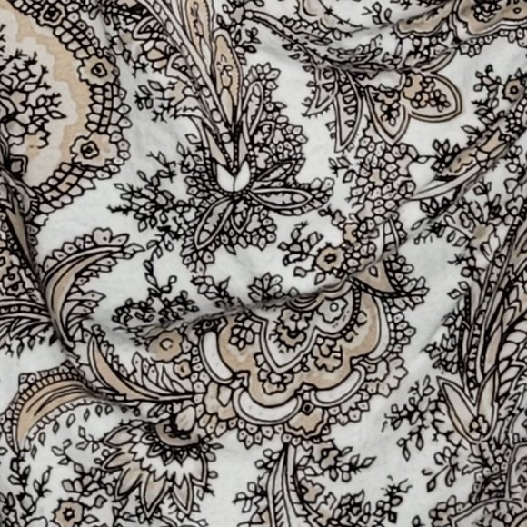 3/4 Sleeve Surplice V-Neck Blouse Size - M - Picture 11 of 11